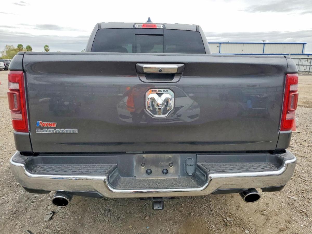 Dodge  RAM 1500 LARAMIE	